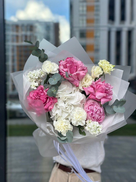 Букет «Пионовый сон» – мечтательность и роскошь в одном флаконе