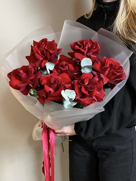 7 французских роз и эвкалипт