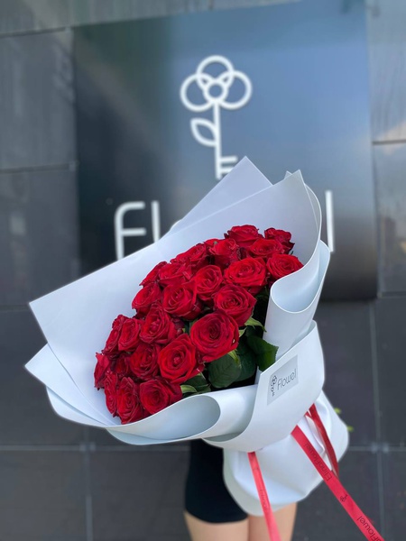 Букет «Ровно 25» — 25 красных роз