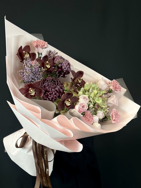 Эксклюзивный букет «Флористическая какофония» – искусство сложной красоты