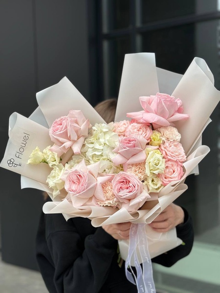 Букет «Нежная мощь»