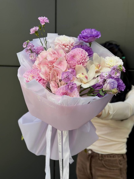 Букет «Ботанический бал» – праздник роскоши и изящества