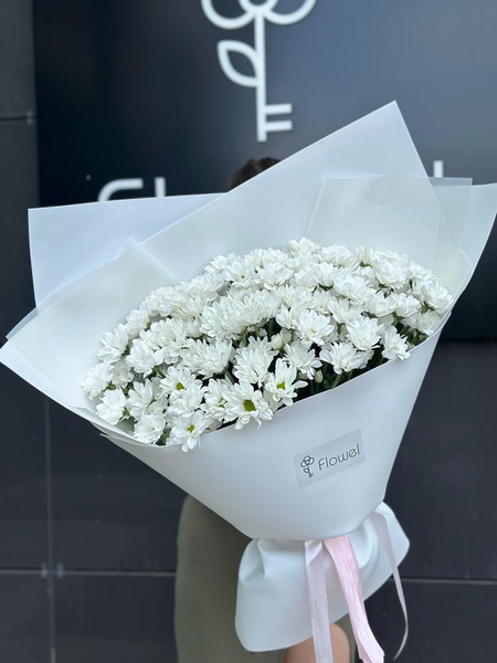 Букет «Воскресное утро» — 23 ромашковых хризантемы