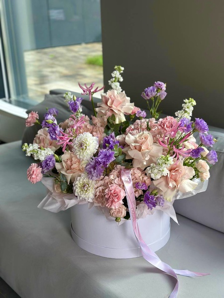 Композиция в шляпной коробке Роскошное утро