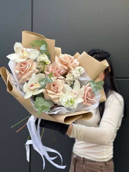 Букет «Вечерний аромат» – когда цветы говорят на языке чувств